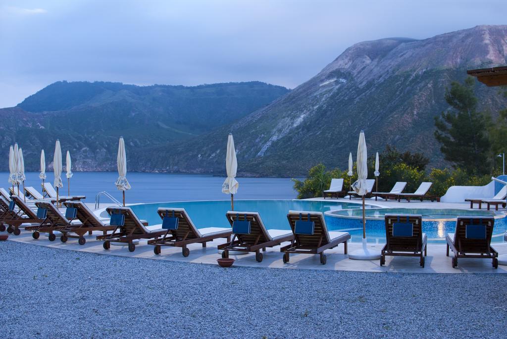 Vulcano Blu Residence Lipari  Bagian luar foto