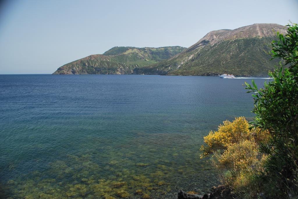 Vulcano Blu Residence Lipari  Bagian luar foto