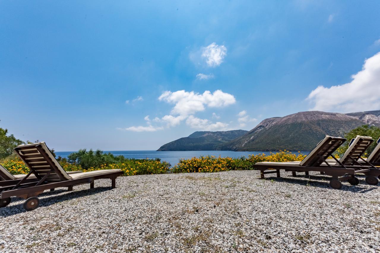 Vulcano Blu Residence Lipari  Bagian luar foto